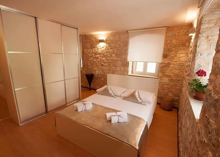 Andrea Apartman *